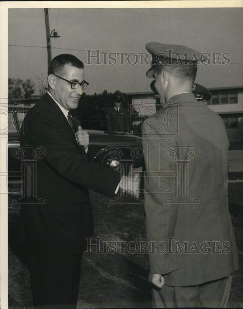 1965 Press Photo Dr. Harold Brown welcomed at Lackland Air Force Base- Historic Images