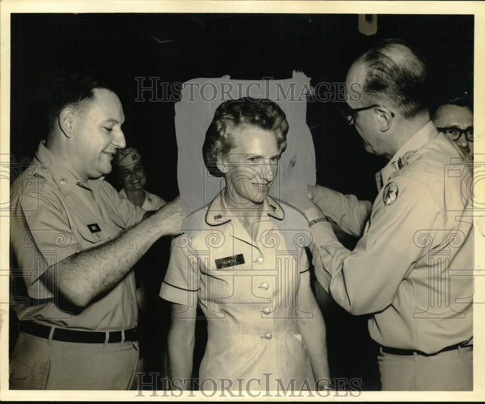 1964 Press Photo Promotion ceremony of Lieutenant Colonel Dorothy Kemske.