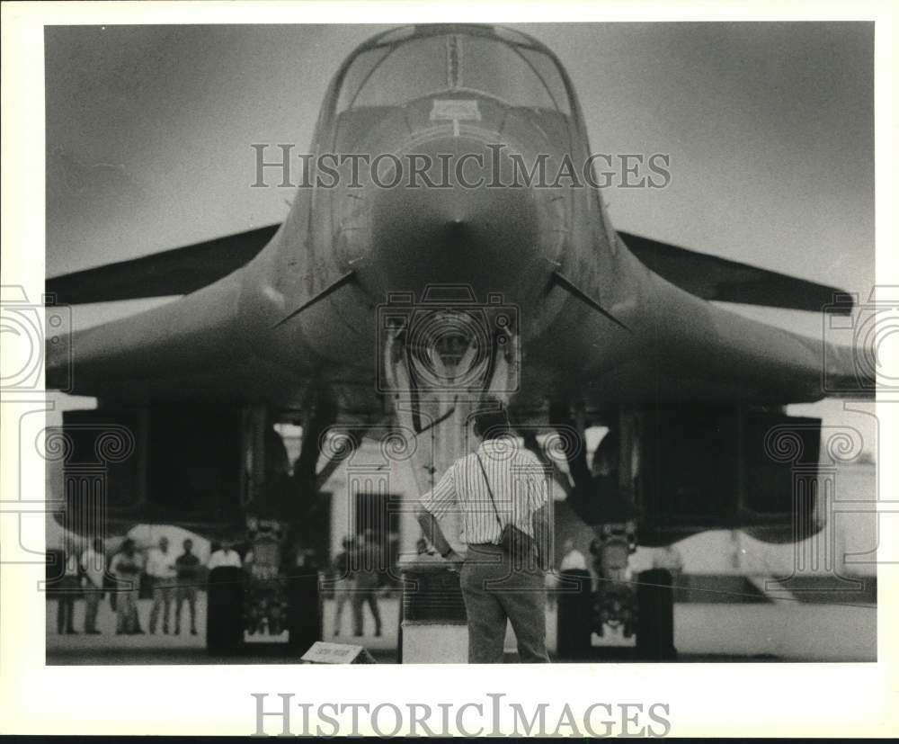 1989 Press Photo Strategic Air Command B1-B Bomber, Kelly Air Force Base
