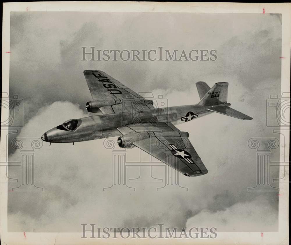 1953 Press Photo United States Air Force jet in flight - sam06933