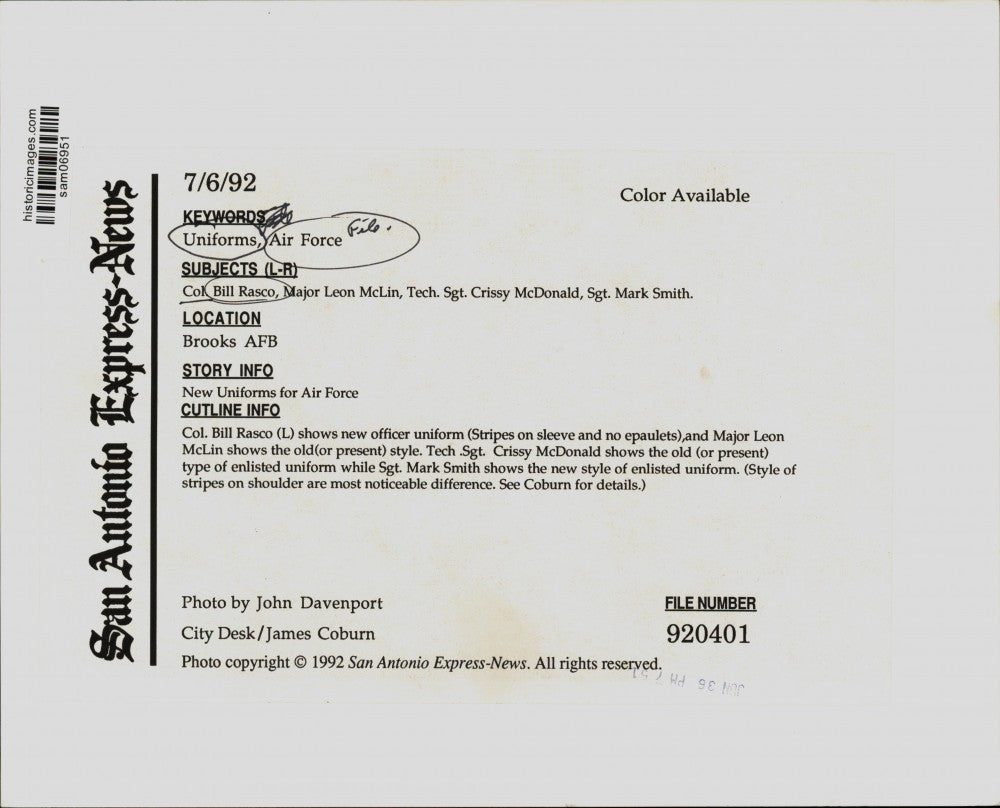 1992 Press Photo Officers wearing new and present uniforms at Brooks AFB, Texas