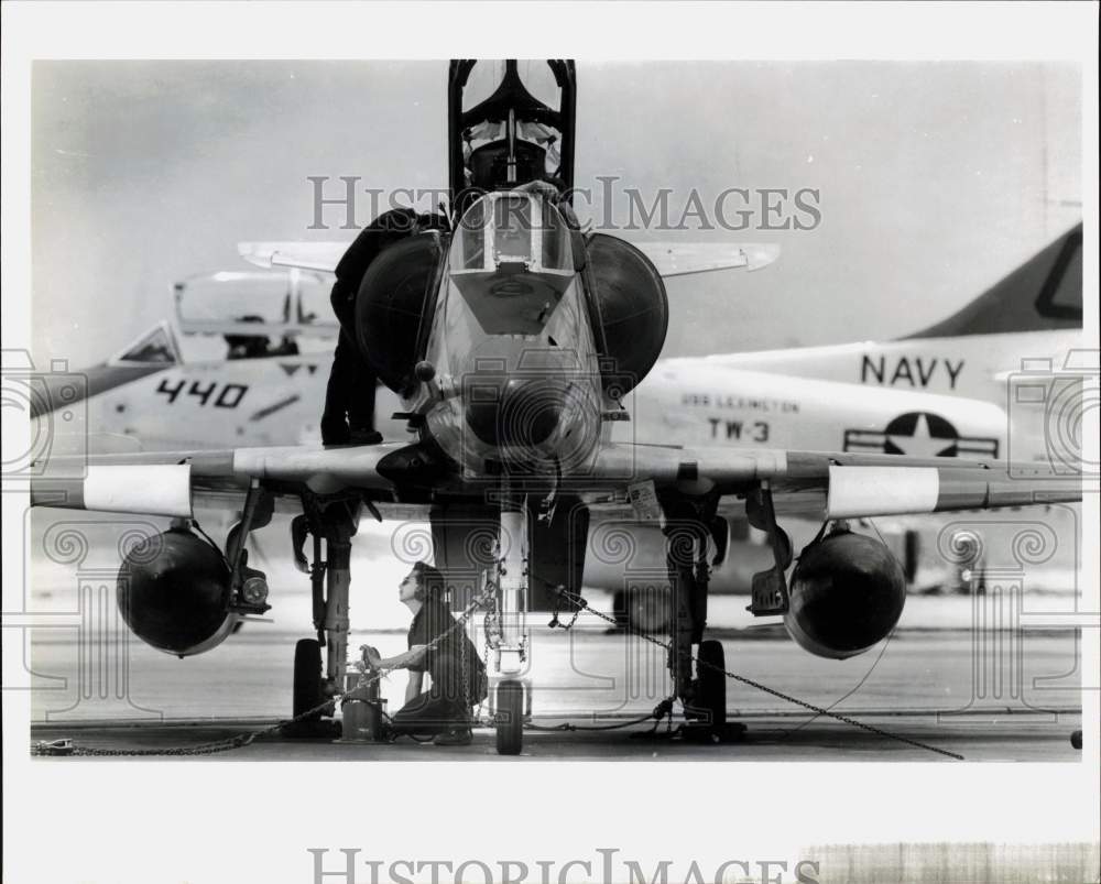 1991 Press Photo Navy A-4 jet trainers at Chase Naval Air Station, Texas- Historic Images