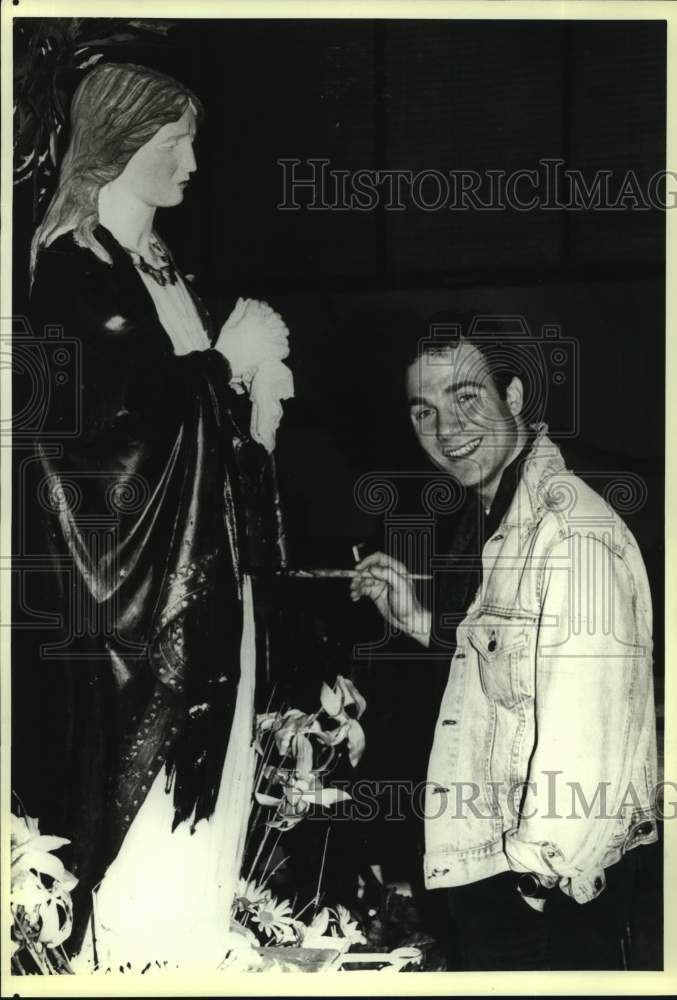 1990 Press Photo Franc D&#39;Ambrosio on the set of Godfather III, in Rome, Italy.- Historic Images