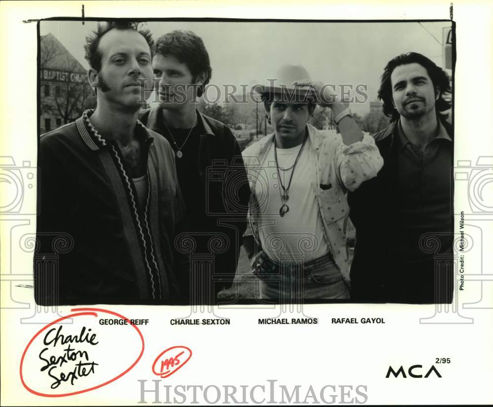 1995 Press Photo George Reiff and Michael Ramos of the Charlie Sexton Band.- Historic Images