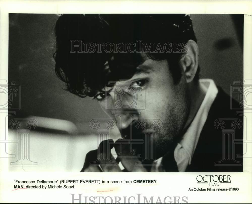 1996 Press Photo Actor Rupert Everett at Francesco Dellamorte in Cemetery Man- Historic Images