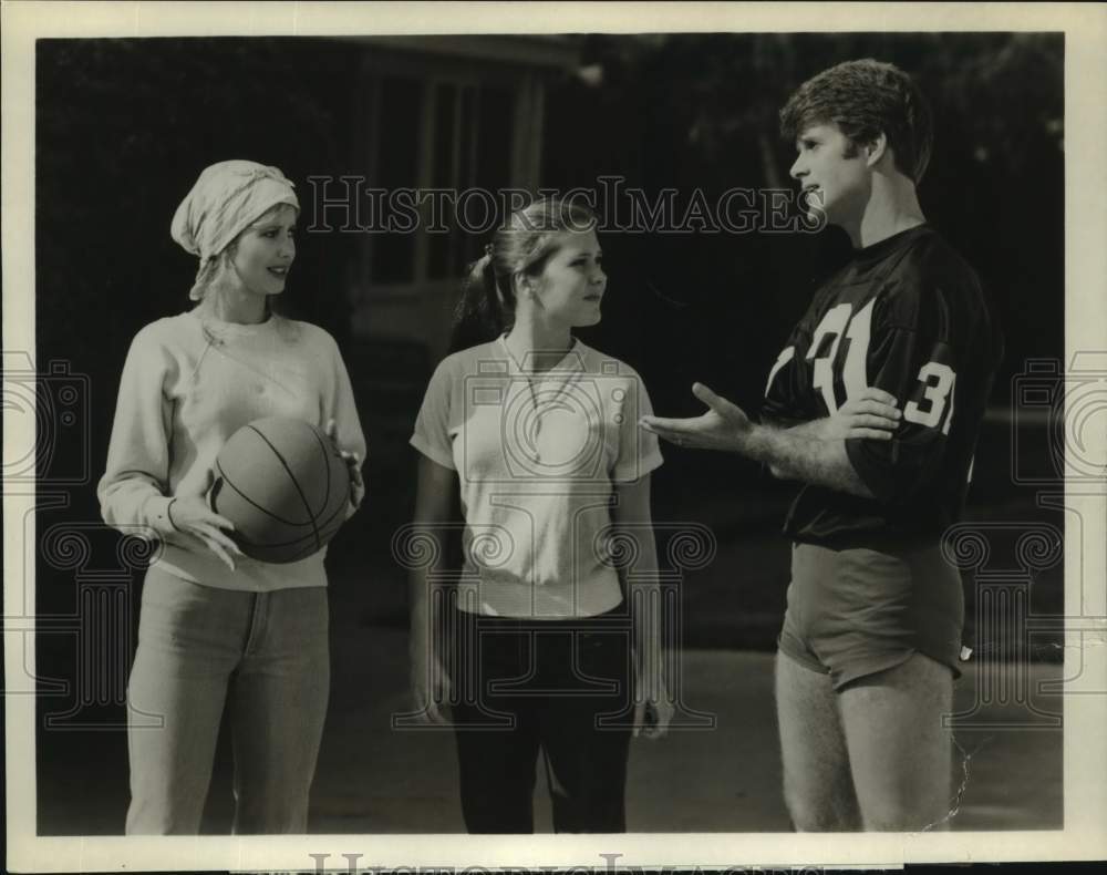 1980 Press Photo Dianne Kay, Connie Needham, Brian Clarke in Eight is Enough- Historic Images
