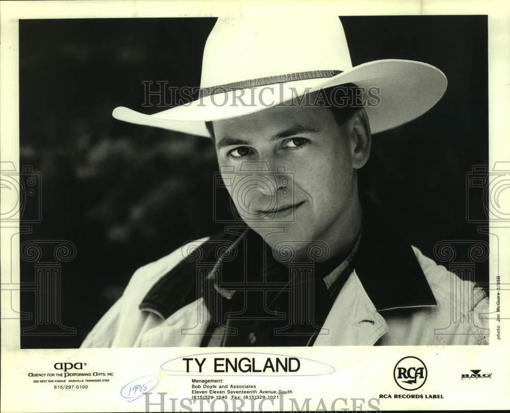 1995 Press Photo Singer Ty England - sap02745- Historic Images