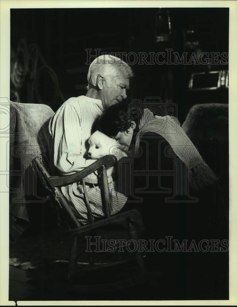 1986 Press Photo Actors Buddy Ebsen and Joey Cramer in "Stone Fox" on NBC