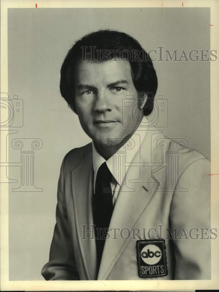 Press Photo Frank Gifford, Host of "NFL Monday Night Football" - sap03323
