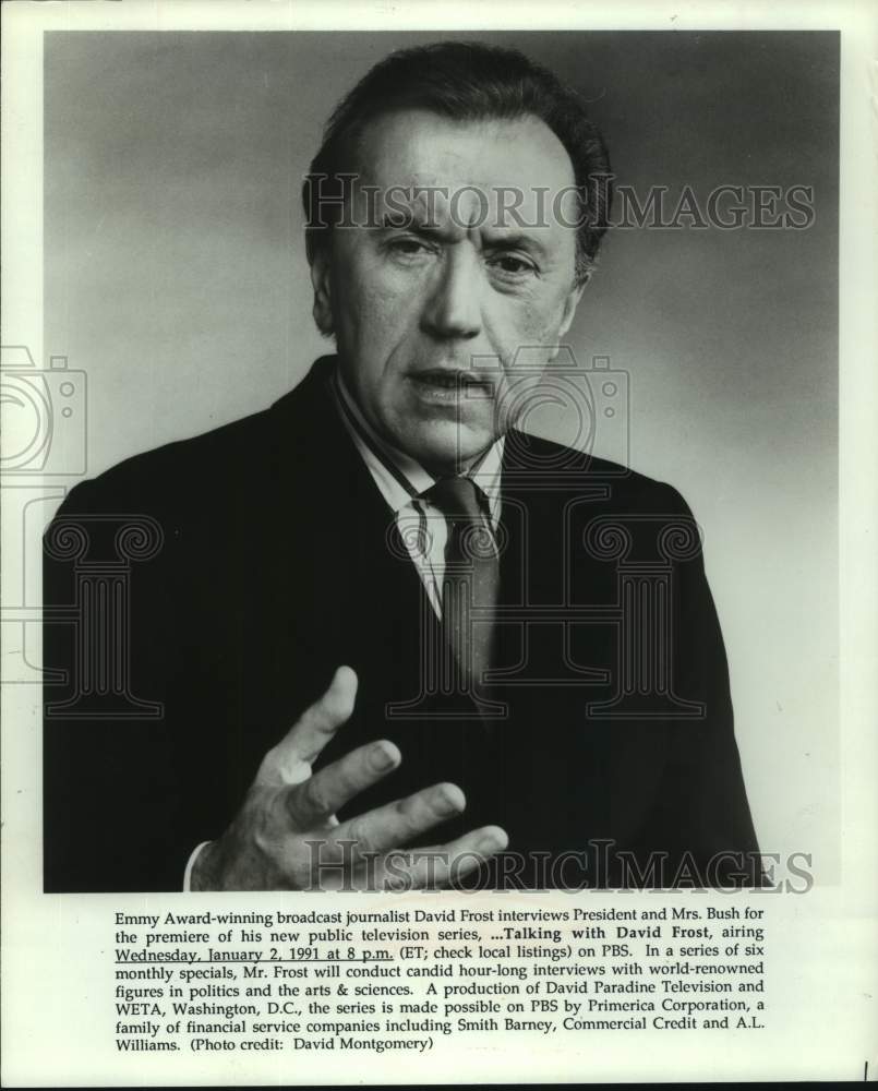 1990 Press Photo Emmy Award-winning broadcast journalist David Frost interviews