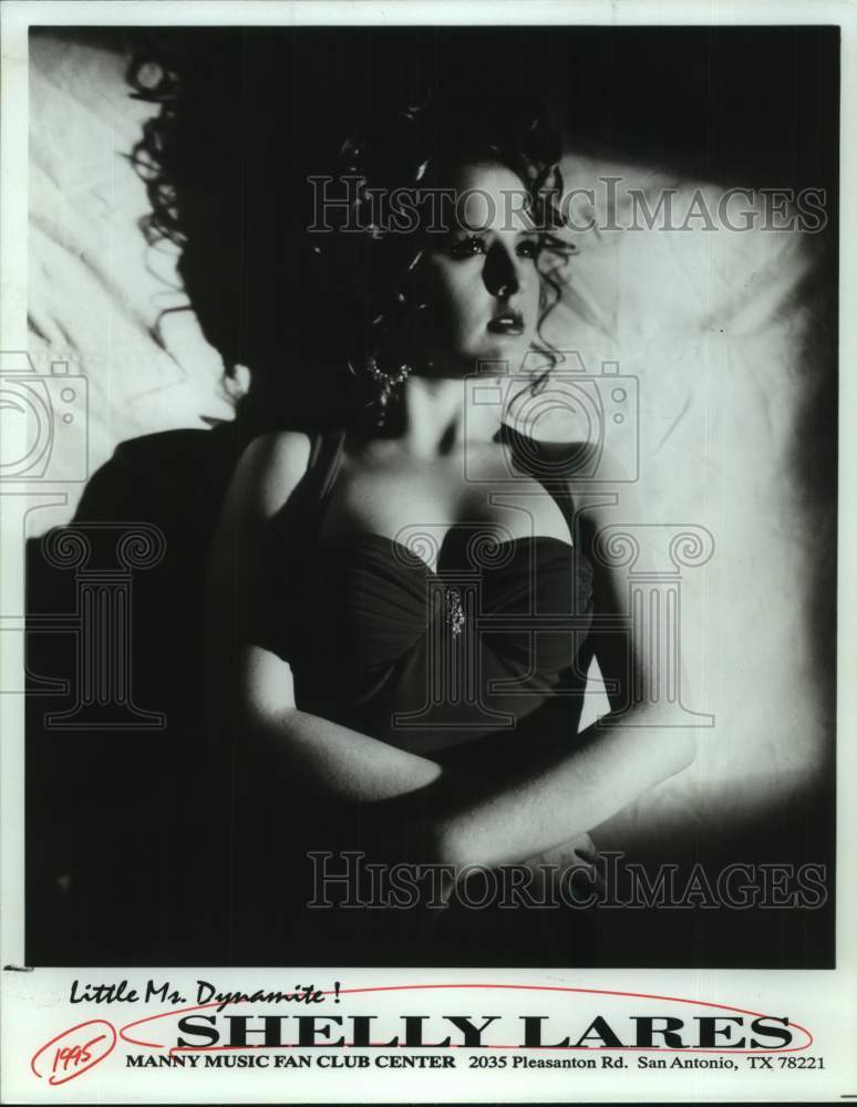 1995 Press Photo Singer Shelly Lares, Little Ms. Dynamite! in San Antonio, Texas- Historic Images