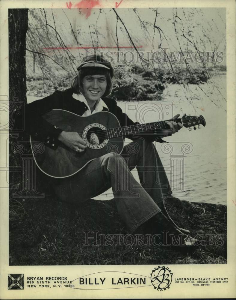 1980 Press Photo Guitar Player Billy Larkin, Musician - sap06499- Historic Images