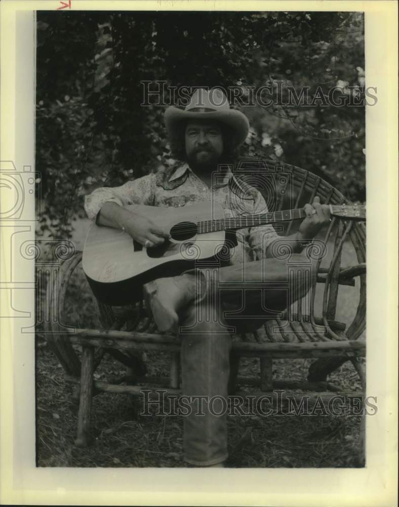 1987 Press Photo Kent Finlay, Entertainer, Guitar Player - sap07248- Historic Images