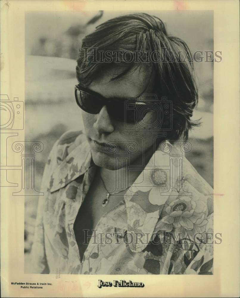 1979 Press Photo Singer Jose Feliciano wears sunglasses in closeup portrait- Historic Images