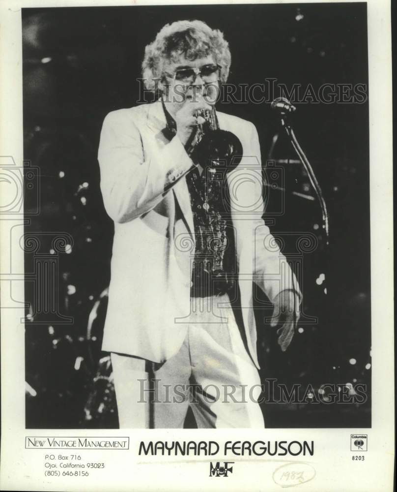 1983 Press Photo Musician Maynard Ferguson performs on stage with horn- Historic Images