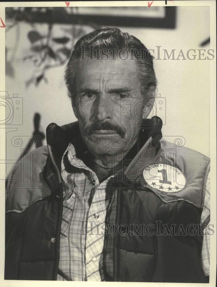 1981 Press Photo Actor Buster Crabbe in NBC-TV's "BJ and the Bear" closeup- Historic Images