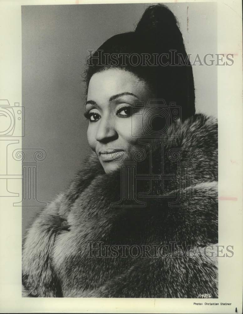 1979 Press Photo Soprano Singer Grace Bumbry in closeup portrait wearing furs- Historic Images