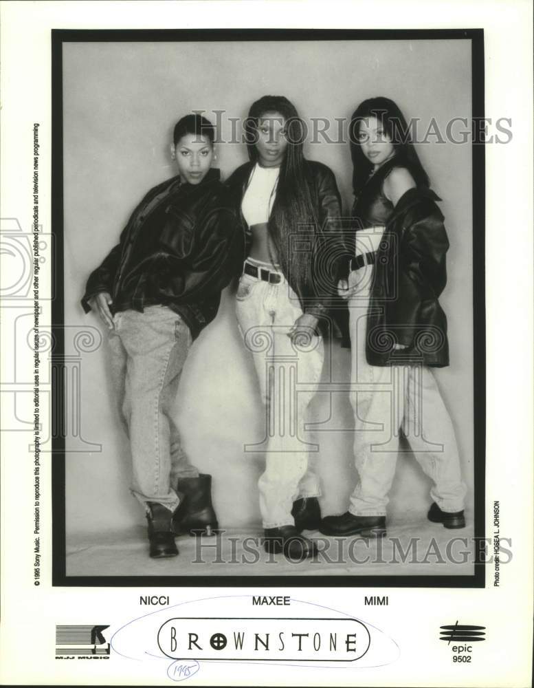 1995 Press Photo Nicci, Maxee, Mimi of musical group Brownstone standing- Historic Images