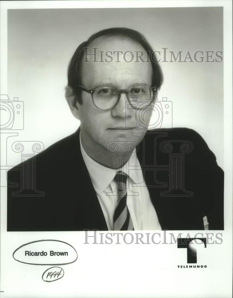 1994 Press Photo Journalist Ricardo Brown in closeup portrait - sap08119- Historic Images