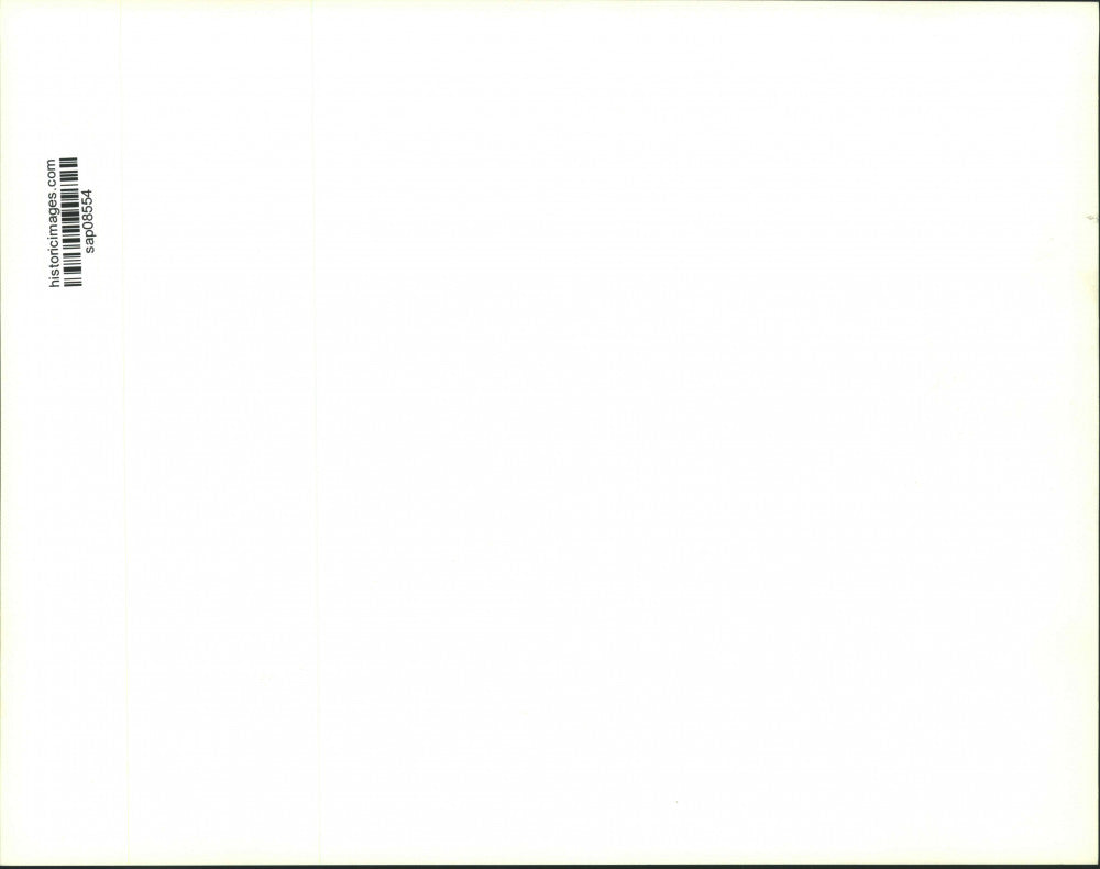 1981 Press Photo Actress Barbara Hershey in mirror reflections in "The Entity"