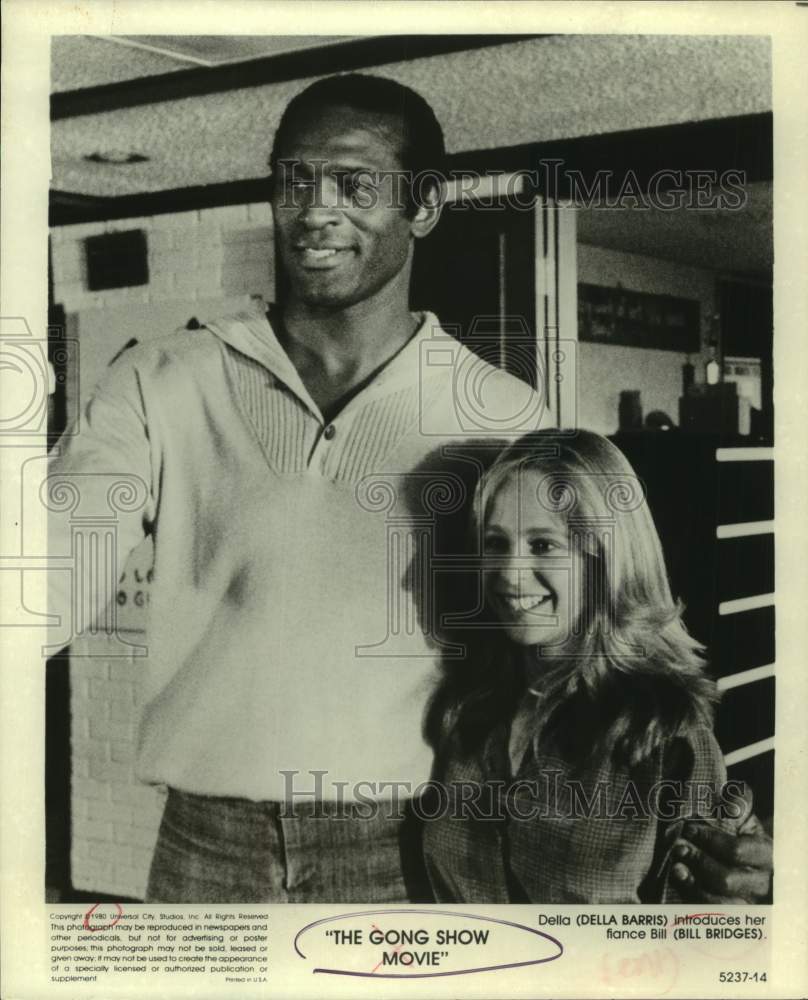 1980 Press Photo Actors Della Barris and Bill Bridges in "The Gong Show Movie"- Historic Images