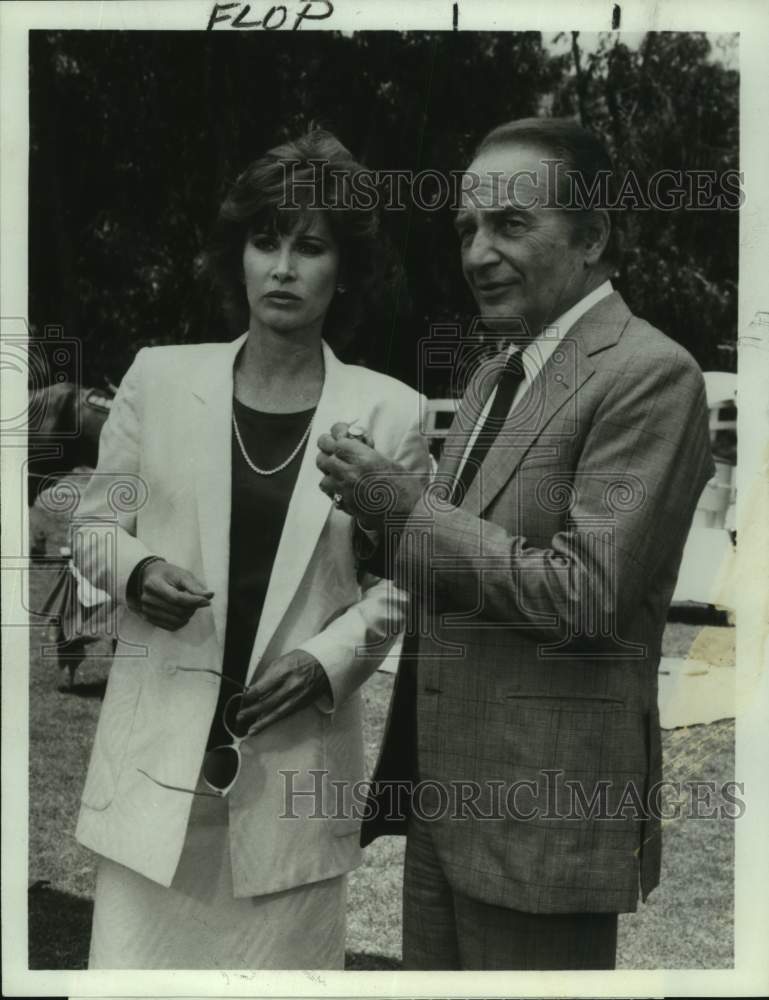 1983 Press Photo Actors Stefanie Powers and Rossano Brazzi in &quot;Hart to Hart&quot;- Historic Images