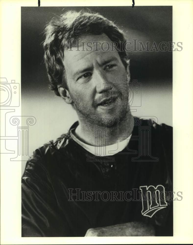 1993 Press Photo Actor Timothy Busfield in closeup portrait - sap09068- Historic Images