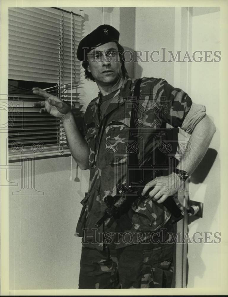 1982 Press Photo Actor David Ackroyd in &quot;McClain&#39;s Law&quot; on NBC Television- Historic Images