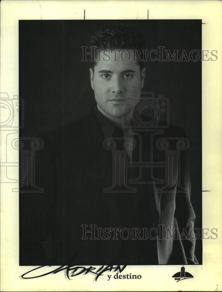 1999 Press Photo Closeup Portrait of Adrian y Destino, Musician - sap09160- Historic Images