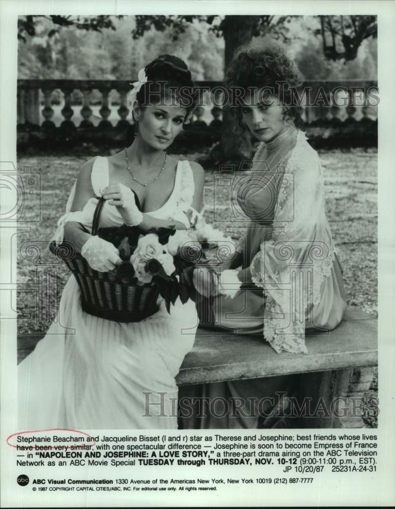 1987 Press Photo Actresses Stephanie Beacham and Jacqueline Bisset in ABC Movie- Historic Images