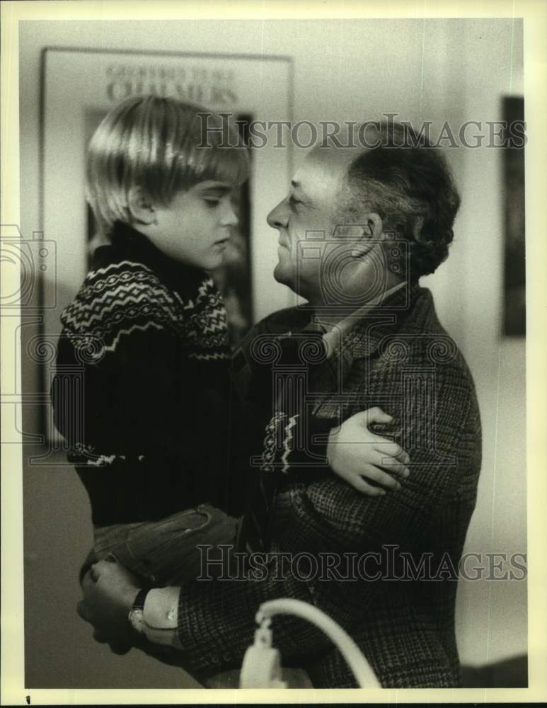 1983 Press Photo Actors Ed Flanders and Chad Allen in "St. Elsewhere" on NBC-TV- Historic Images