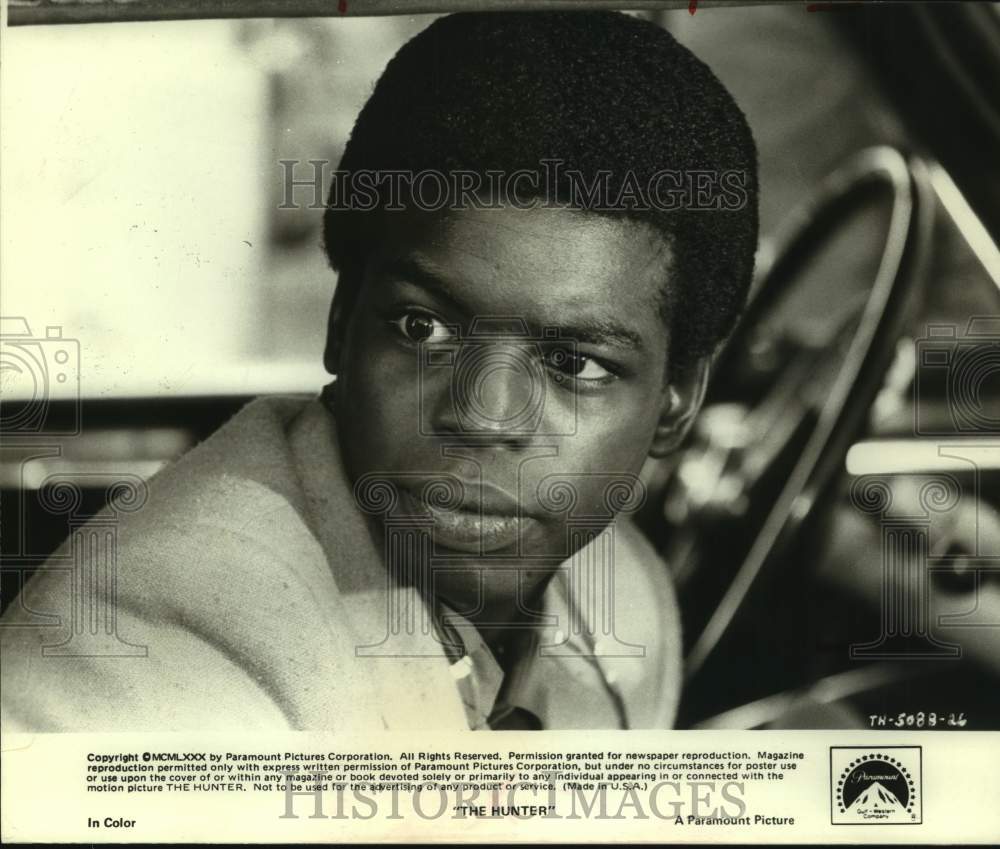 1980 Press Photo Actor LeVar Burton in "The Hunter" movie scene closeup- Historic Images