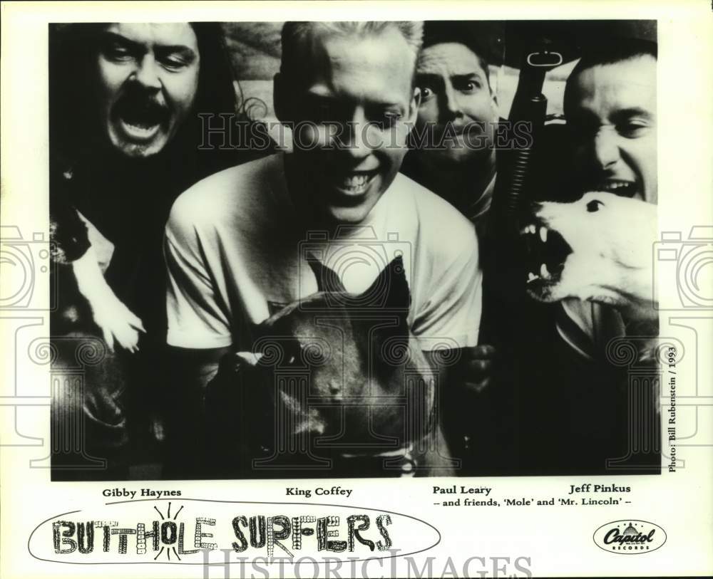 1993 Press Photo Four Members of the band Butthole Surfers with two dogs- Historic Images