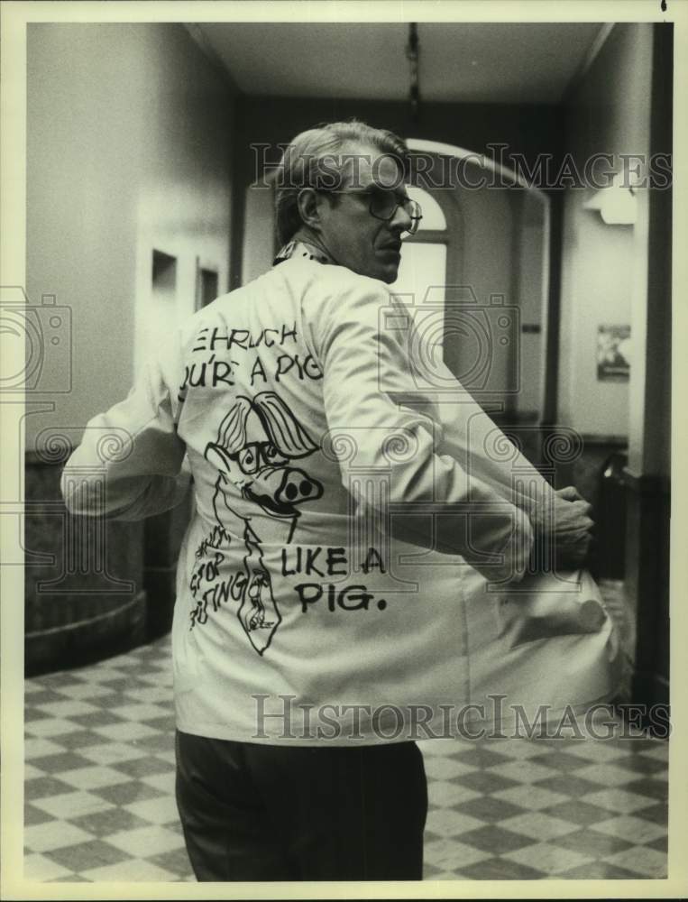 1983 Press Photo Actor Ed Begley, Jr. in "St. Elsewhere" on NBC Television Show- Historic Images