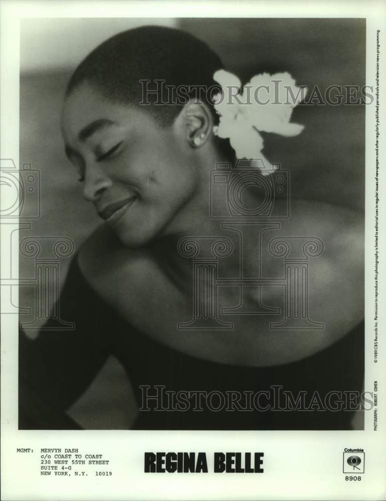 1989 Press Photo American Singer Songwriter Regina Belle smiles in closeup- Historic Images