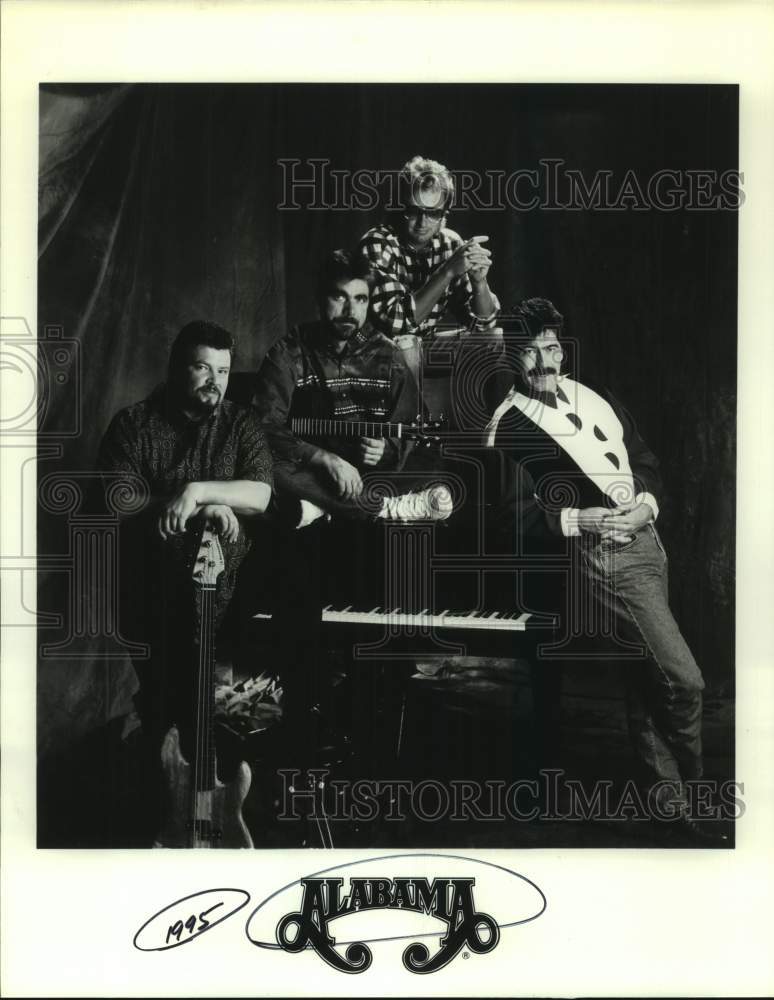 1995 Press Photo Alabama, Band Members, Musicians in portrait with instruments- Historic Images