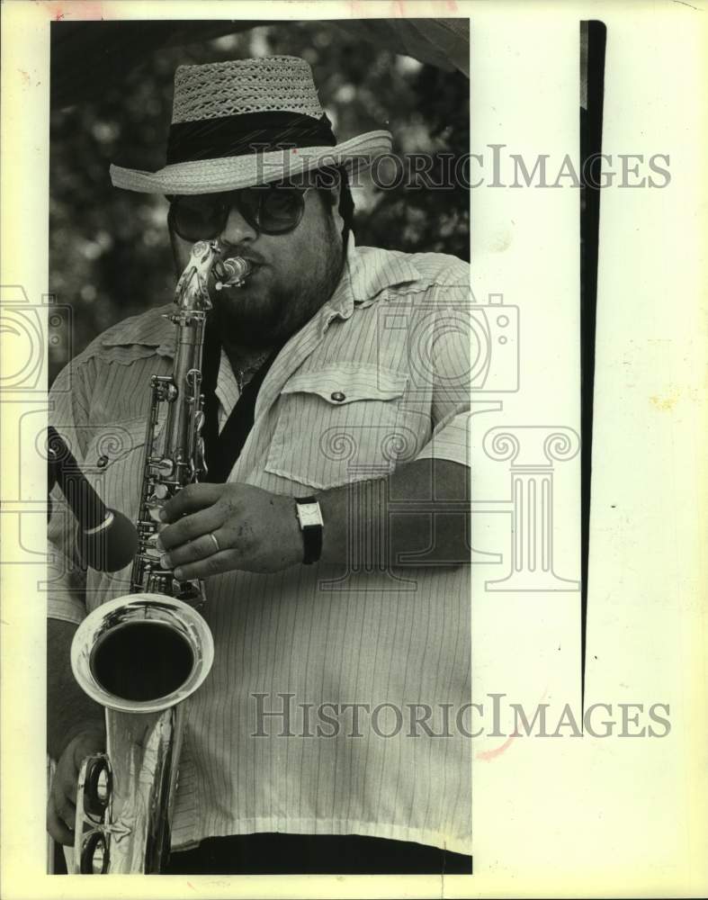 1984 Press Photo Richard Garcia on Saxophone with &quot;First Light&quot; Band at Event- Historic Images