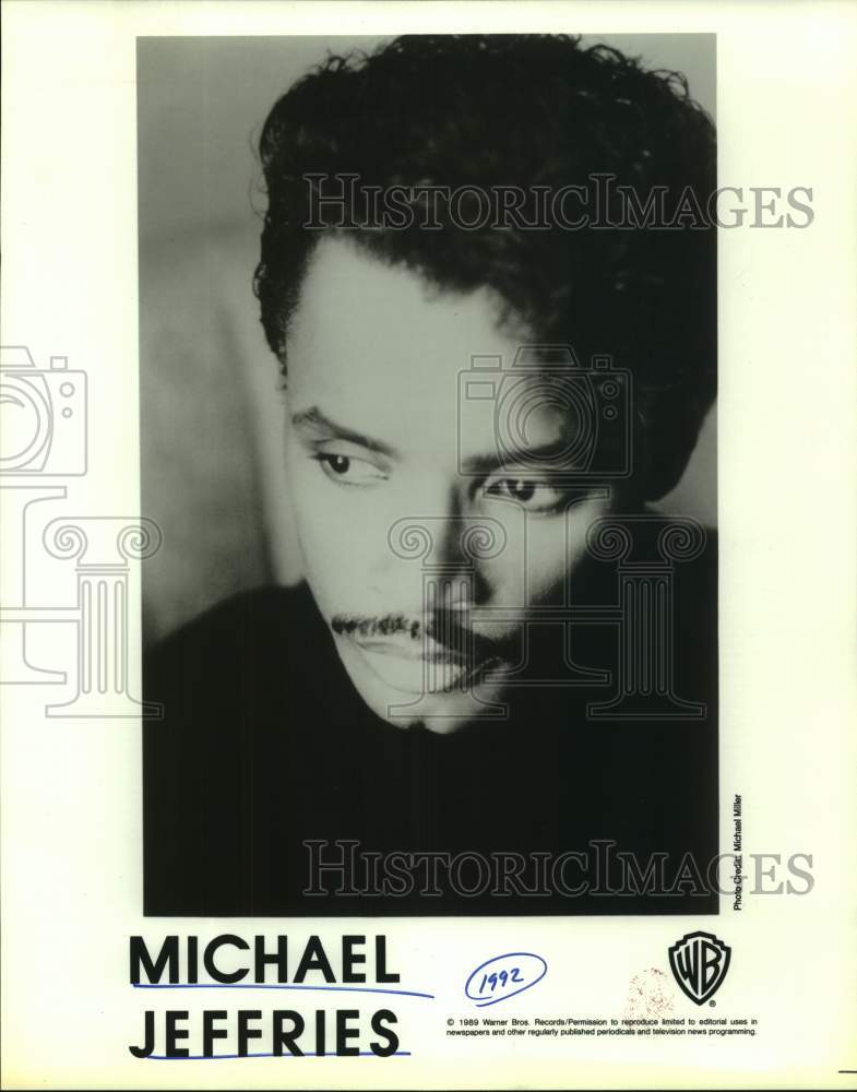 1989 Press Photo Singer Michael Jeffries in closeup portrait - sap10958- Historic Images