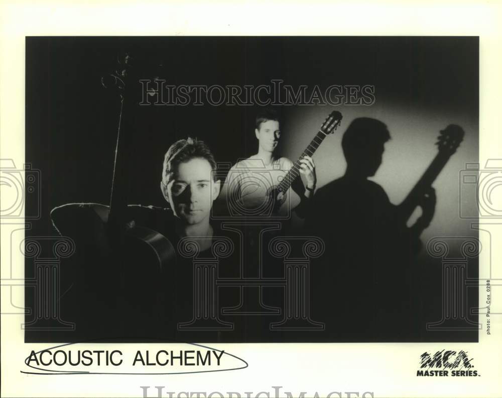 1988 Press Photo Members of Acoustic Alchemy, smooth jazz band. - sap11047- Historic Images