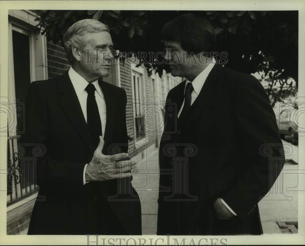 1983 Press Photo Joe Don Baker with Mel Ferrer in &quot;The Missing Woman&quot; on NBC-TV- Historic Images