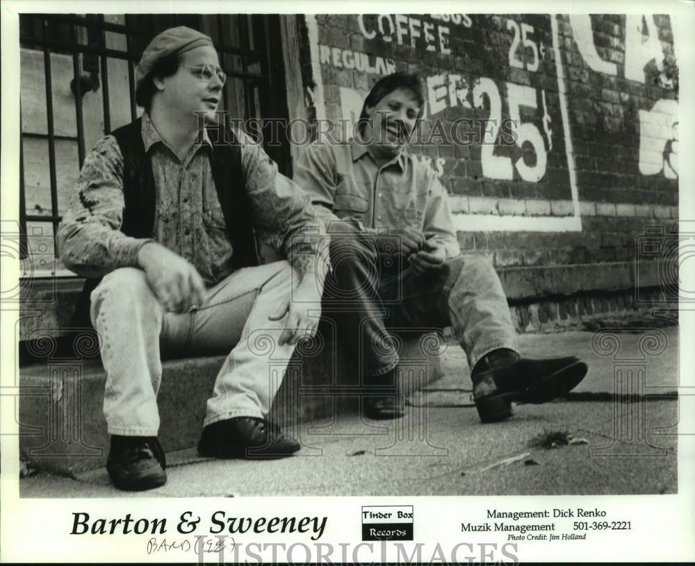 1998 Press Photo Barton &amp; Sweeney, Band Members of Musical Group - sap11446- Historic Images