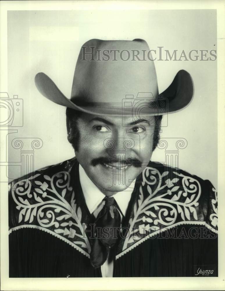 1976 Press Photo Lalo Gonzales, El Piporro Entertainer - sap11897- Historic Images