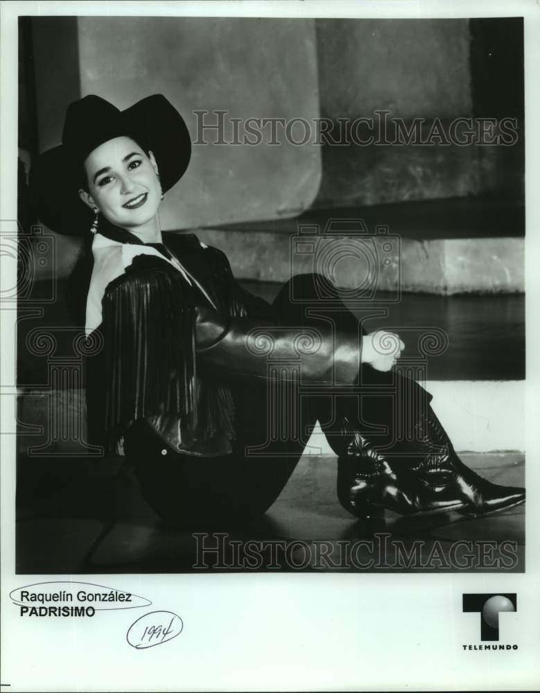 1994 Press Photo Entertainer Raquelin Gonzalez, Padrisimo on Telemundo- Historic Images