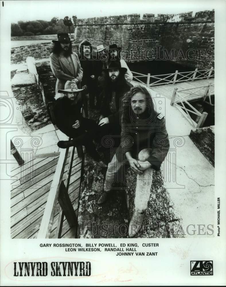 1995 Press Photo Seven Members of the band Lynyrd Skynyrd - sap12148- Historic Images