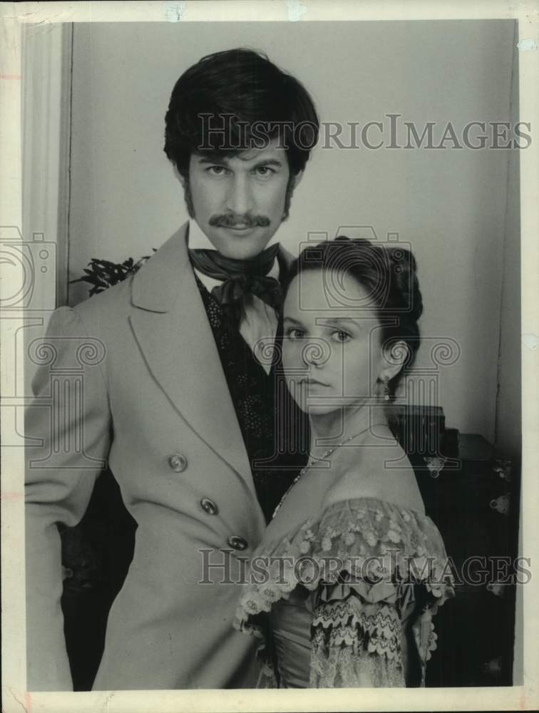 1982 Press Photo Actor Simon MacCorkindale with Actress - sap12218- Historic Images