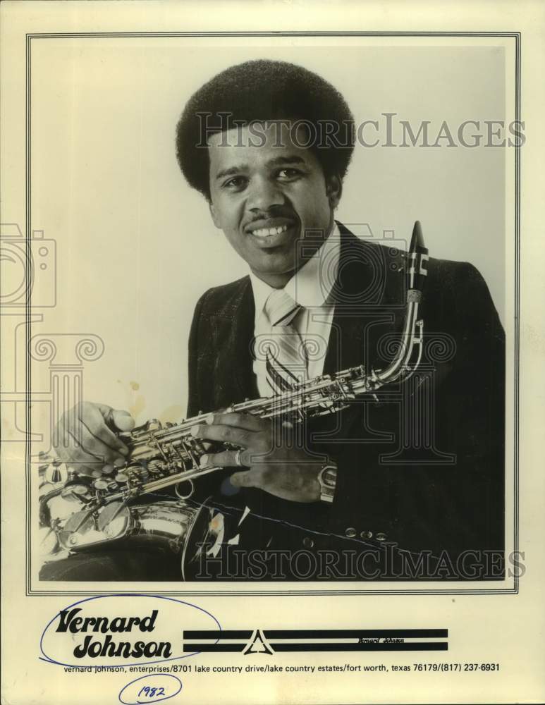 1982 Press Photo Saxophone Player Vernard Johnson - sap12390- Historic Images