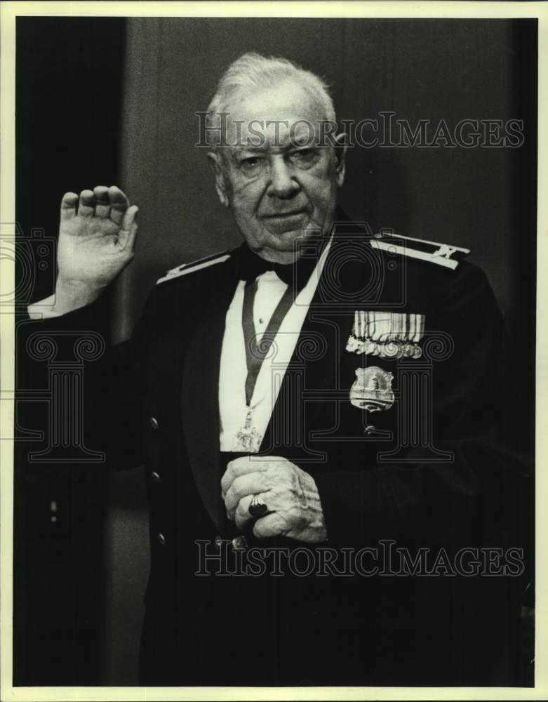 1983 Press Photo George Howard, Guest Conductor of Field Band, Ravenswood Drive- Historic Images