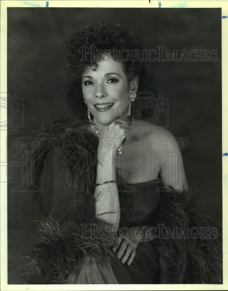1990 Press Photo Actress Eileen Fulton, star of "As The World Turns" - sap12864- Historic Images