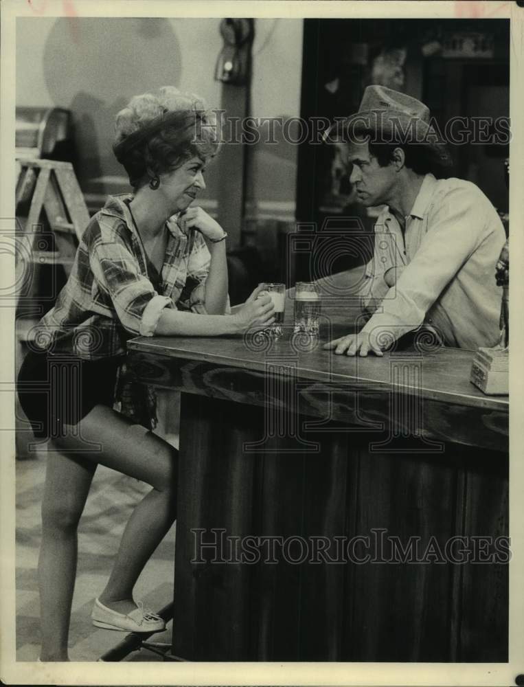 1980 Press Photo Actors Polly Holliday, Geoffrey Lewis in &quot;Flo&quot; on CBS TV- Historic Images