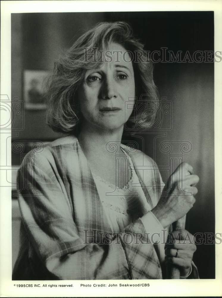 1995 Press Photo Actress Veronica Cartwright on CBS Television Show - sap13405- Historic Images